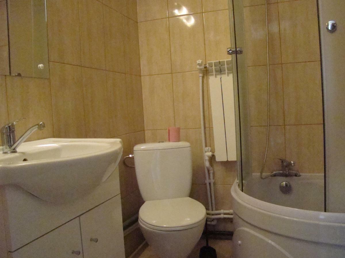 Casa Hora Hotel Suceava Buitenkant foto
